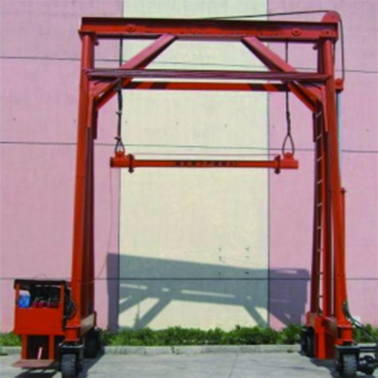 25mm/S Falling Speed Hydraulic Truck Crane / Mobile Container Crane 37kw Engine Power